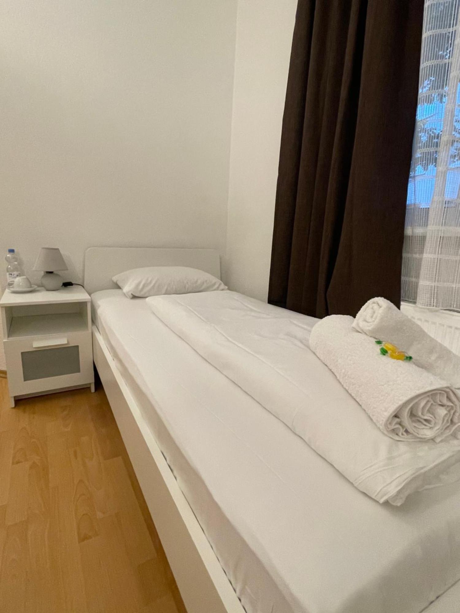Hotel Starlight Frankfurt am Main Bagian luar foto